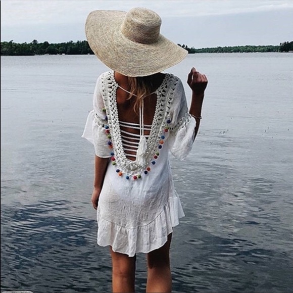 🌼❤️ LAST ONE LEFT ☀️ NEW Pom Pom Swimsuit Coverup - Picture 2 of 3